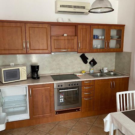 Appartamento Árnyas ház Balatonlelle Esterno foto